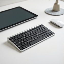 iType Slim Bluetooth Keyboard